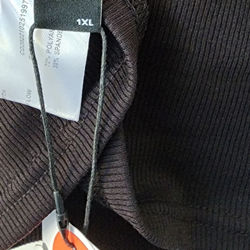 Cider Black Crop Top‎ Ribbed Crossover - Picture 8 of 9